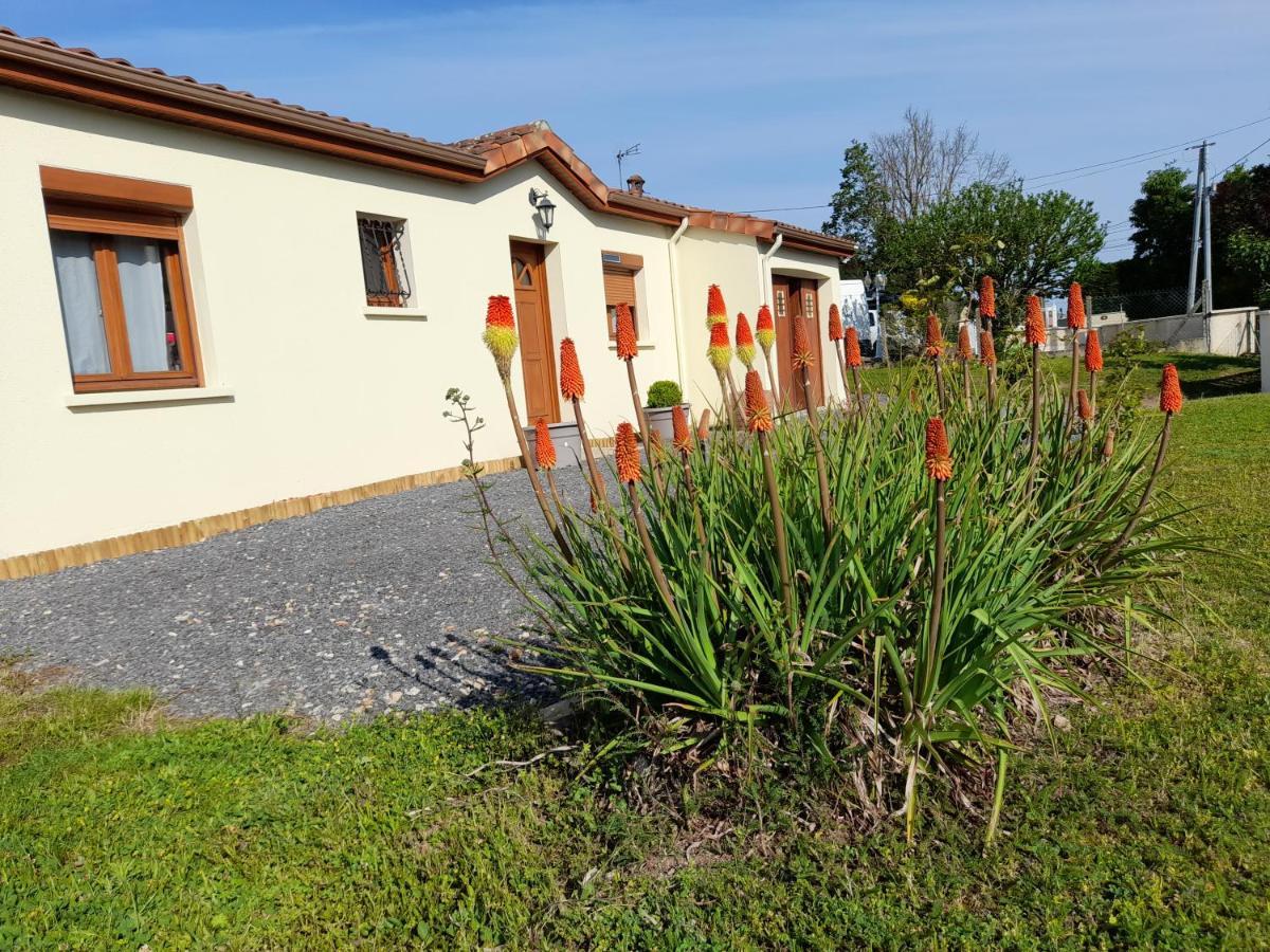 La Belle Maisonnette Montmorillon Exterior photo