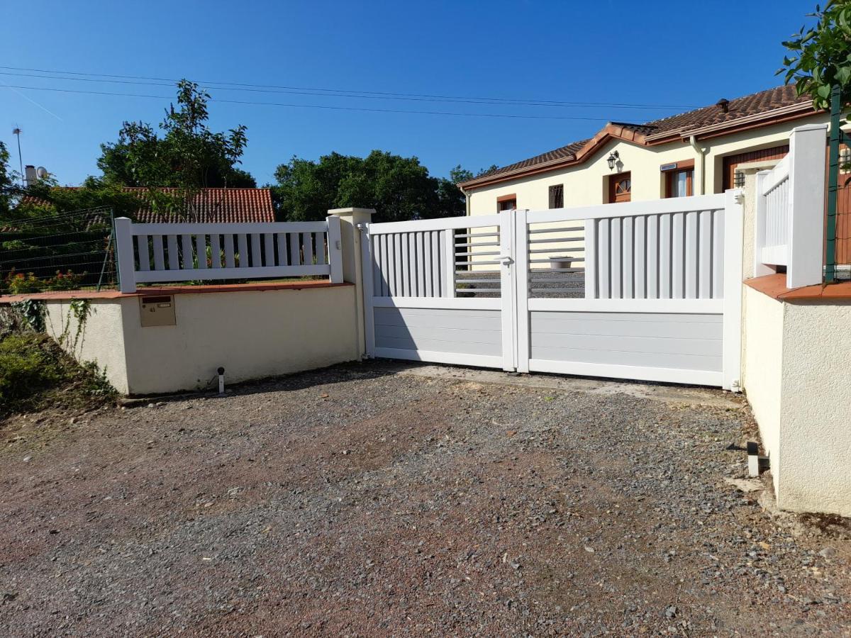 La Belle Maisonnette Montmorillon Exterior photo